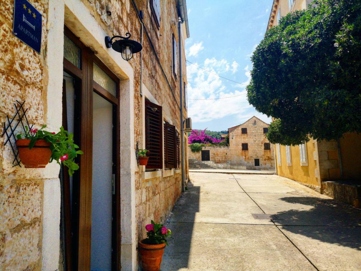 Apartman Michelangelo In The Centar Of سوبيتار المظهر الخارجي الصورة